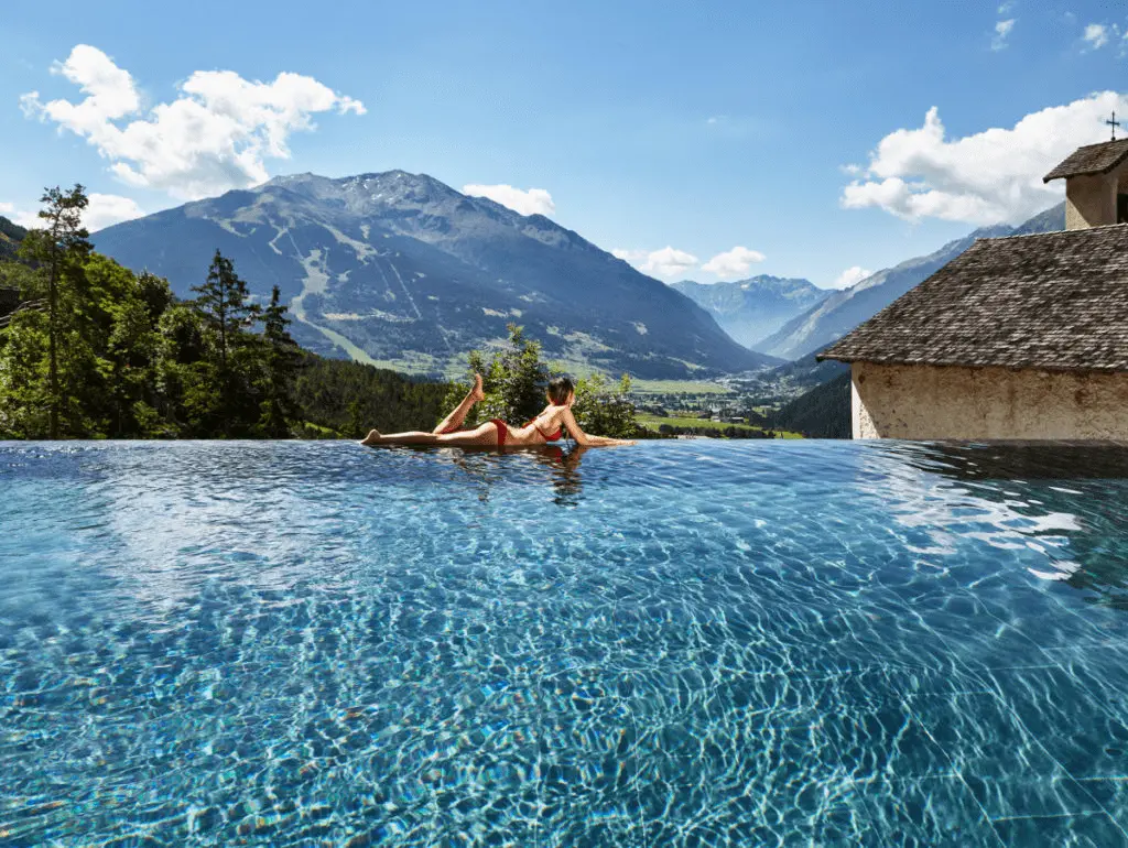 The 7 Best Thermal Baths In Italy Ultimate Guide - Bagni di Bormio - Lombardy - BesTripTips