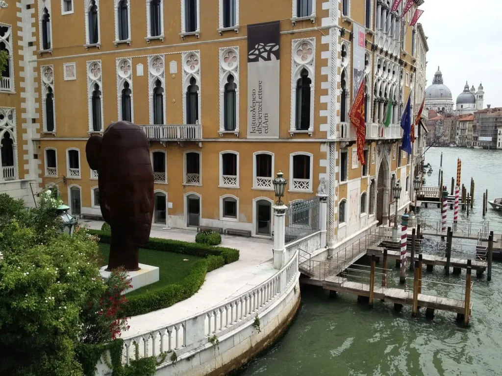 Venice Biennale 2024 - BesTripTIps